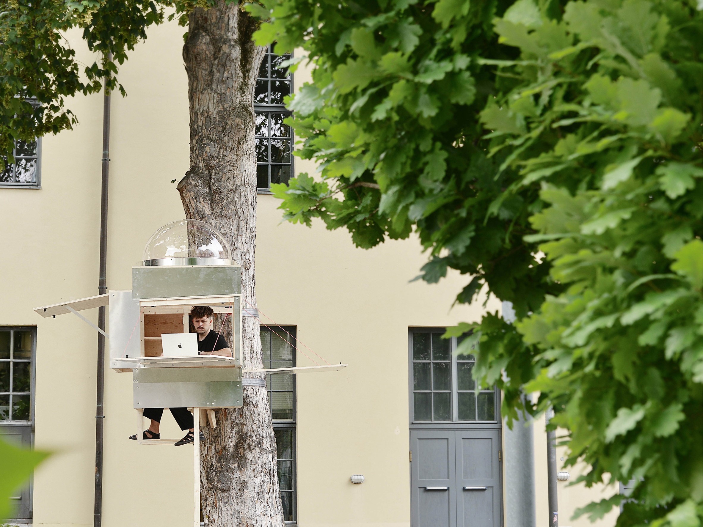 Baumhaus Office treehouse in Weimar by Opposite Office