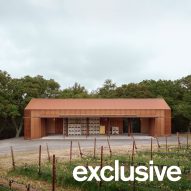 Clayton Korte creates weathering-steel barn structure for California winery