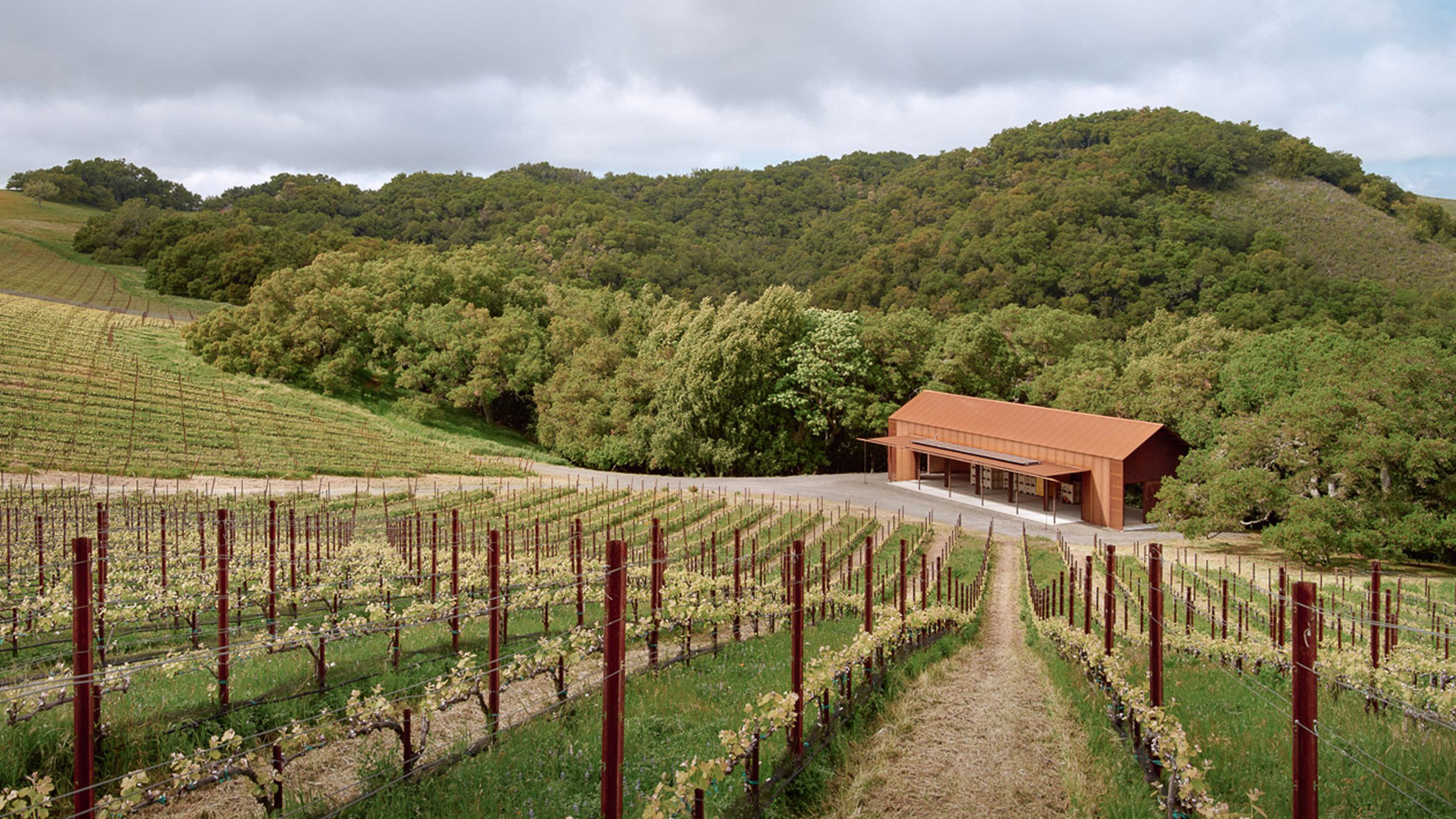 https://static.dezeen.com/uploads/2026/08/cayucos-winery-barn-california-clayton-korte_dezeen_2364_hero.jpg
