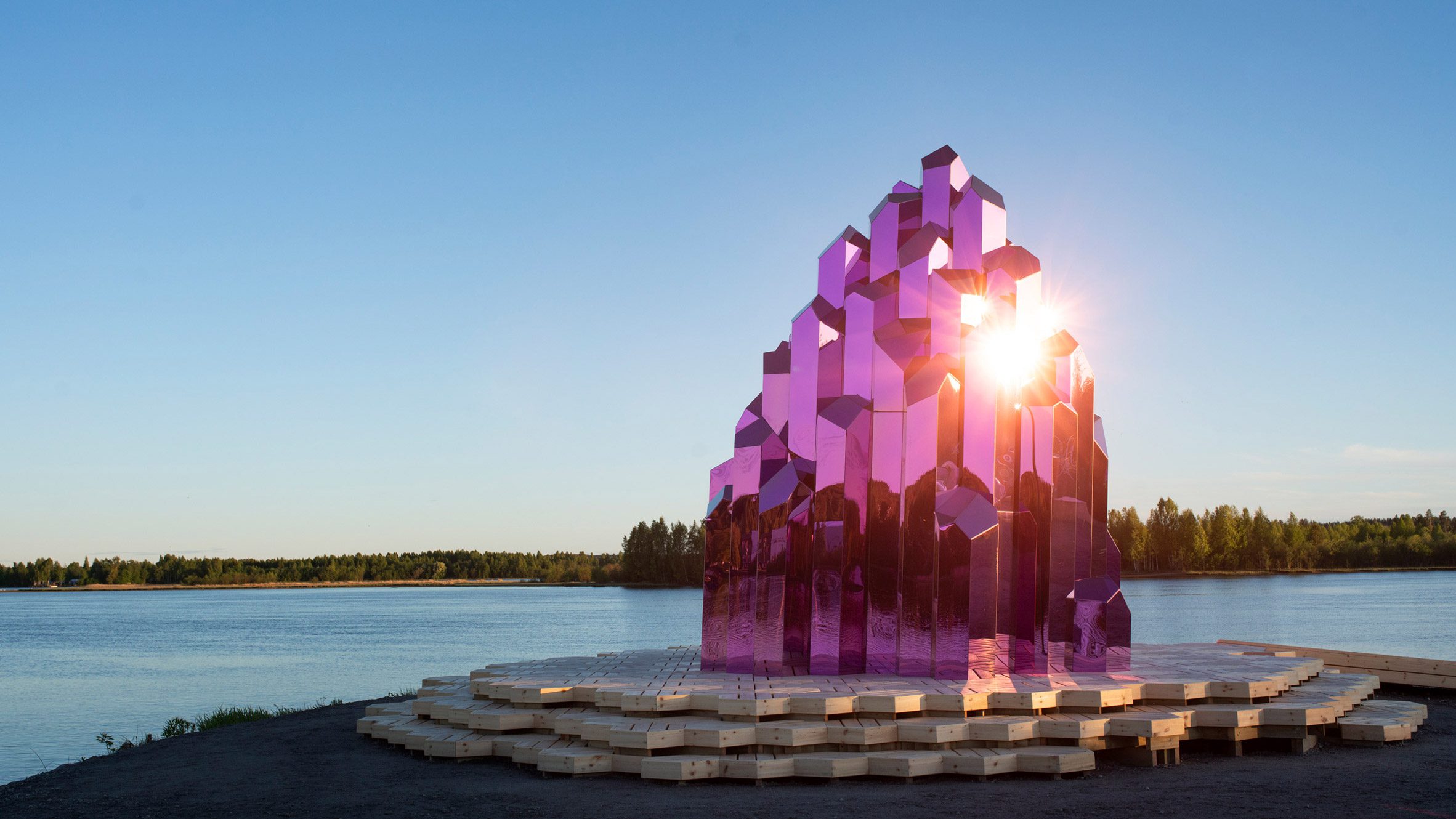 https://static.dezeen.com/uploads/2026/08/crystal-sauna-bigert-bergstrom-sweden-HERO1.jpg