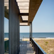 Dune House in Delaware by Ziger Snead