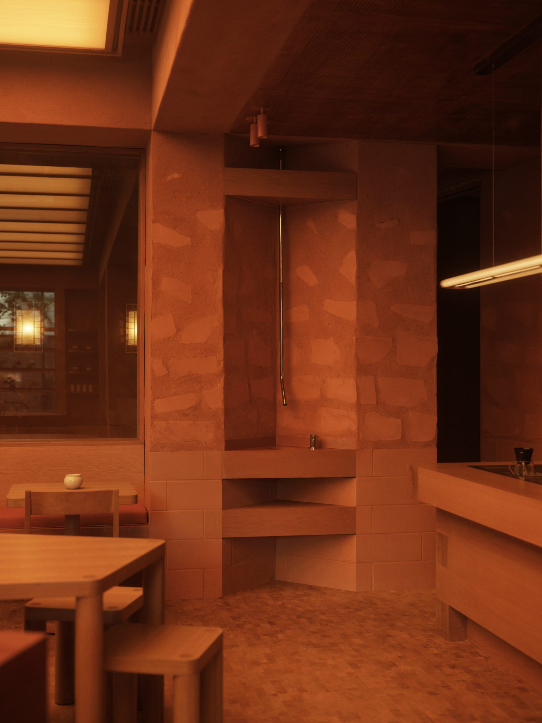 Clay plaster with stone
