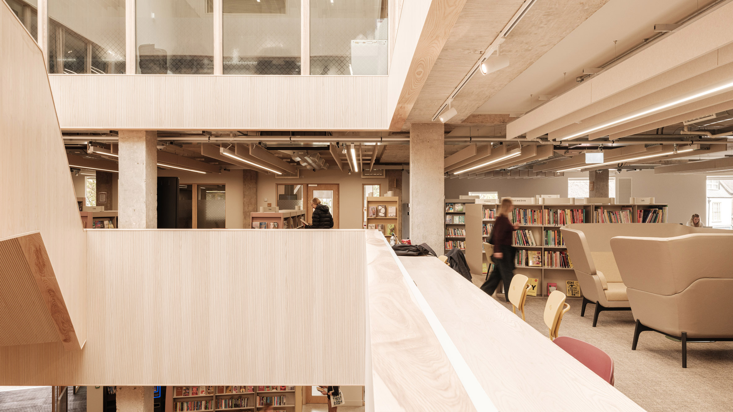 Hudson Architects, Eski Bir Gece Kulübünü Kütüphaneye Dönüştürdü