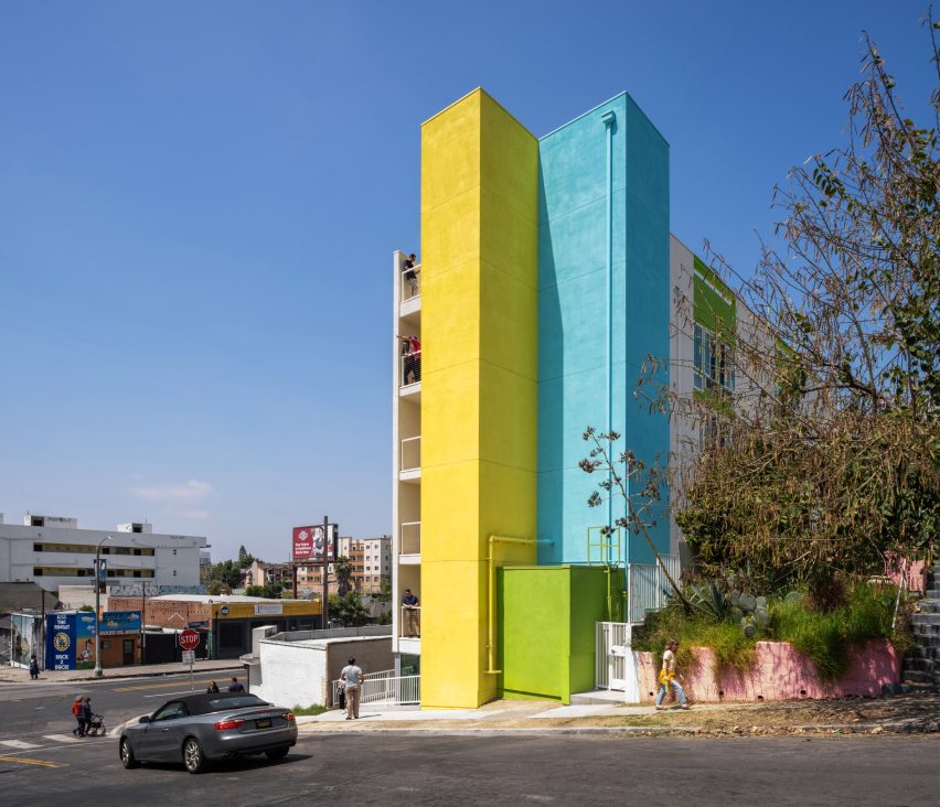 Loma Verde colourful apartments LA