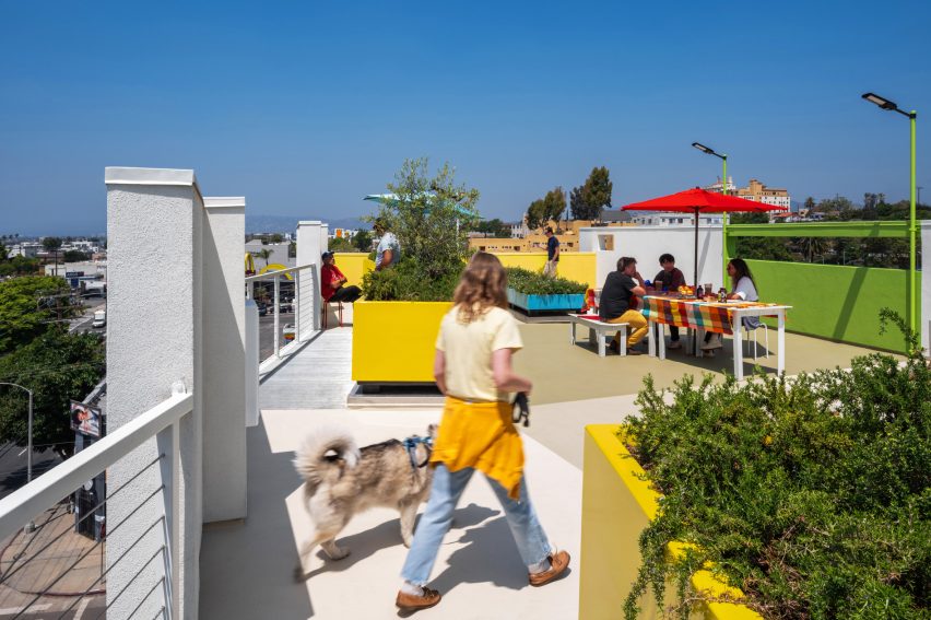 Loma Verde colourful apartments LA