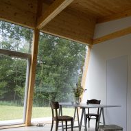 Modular home with sloping facade by Papundekl Architects