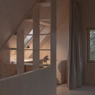 Husárik Hut by Oatelier