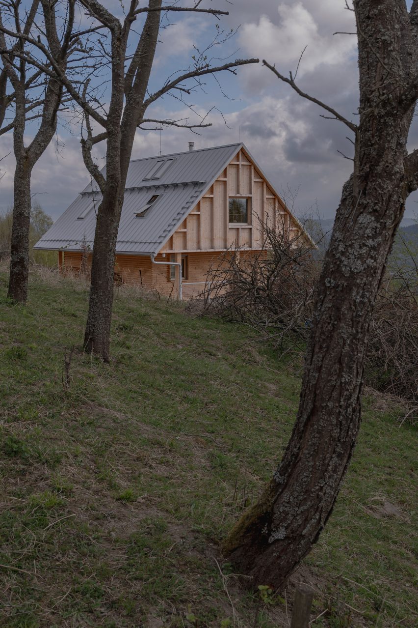 Husárik Hut exterior view