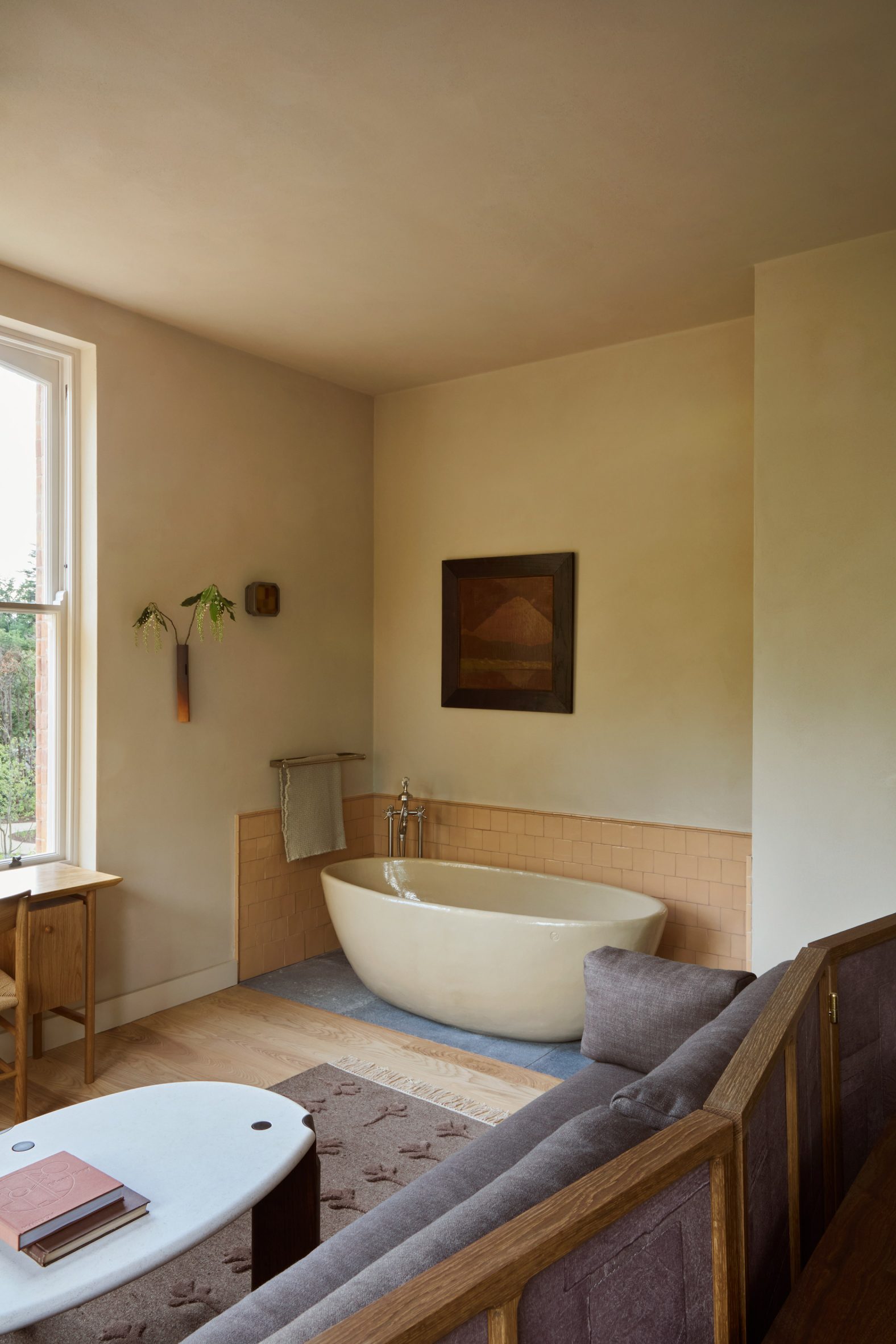 Bedroom with bathtub in it