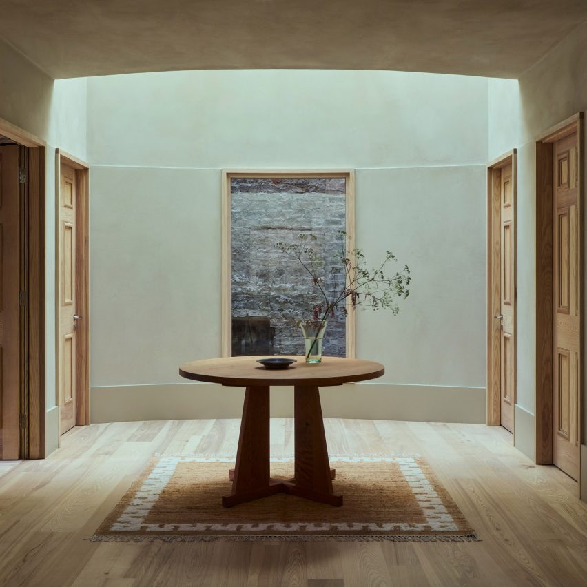 Guesthouse with wooden table