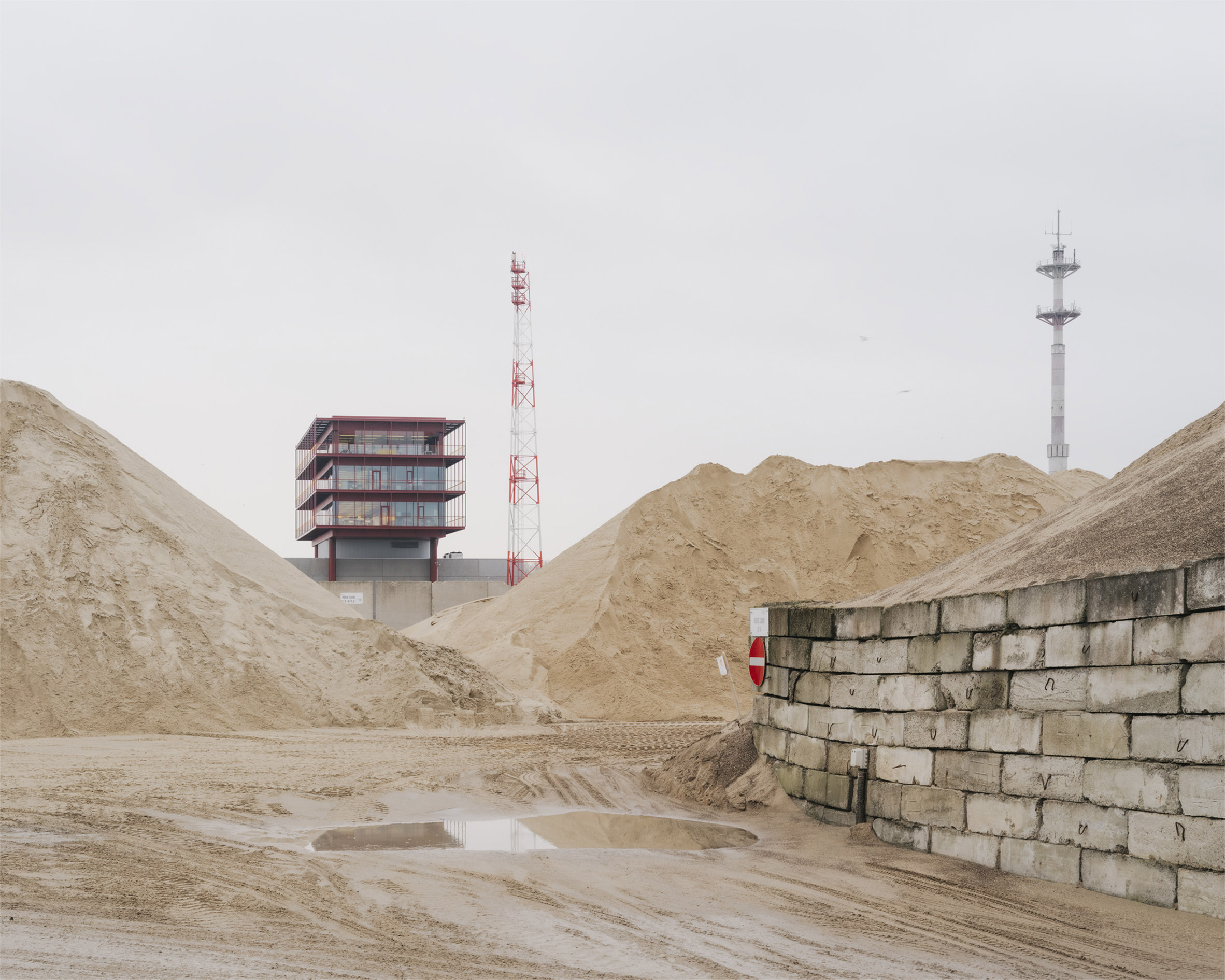 Elia service centre in Ostend by OYO Architects
