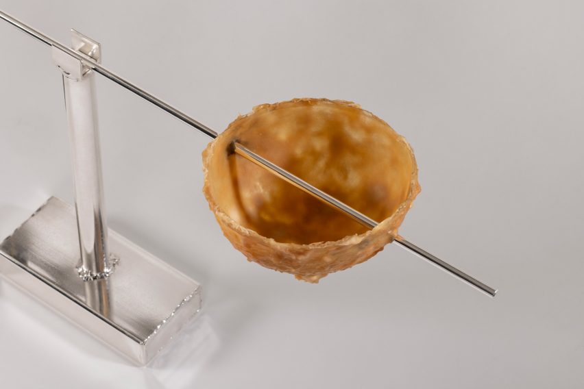 Rubber scale