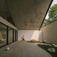 Split Mass Residence by K-Thengono Design Studio