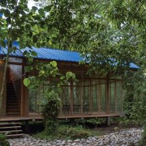 Caá Porá Arquitectura creates teaching pavilion in the Amazon