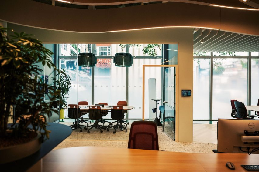 WorkLife Studio by Steelcase