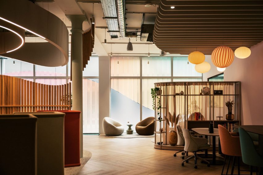 WorkLife Studio by Steelcase