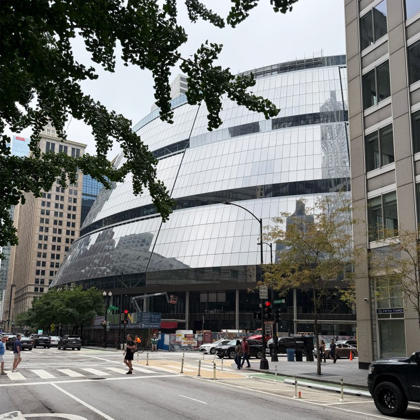 Goggle's overhaul of Chicago's Thompson Center