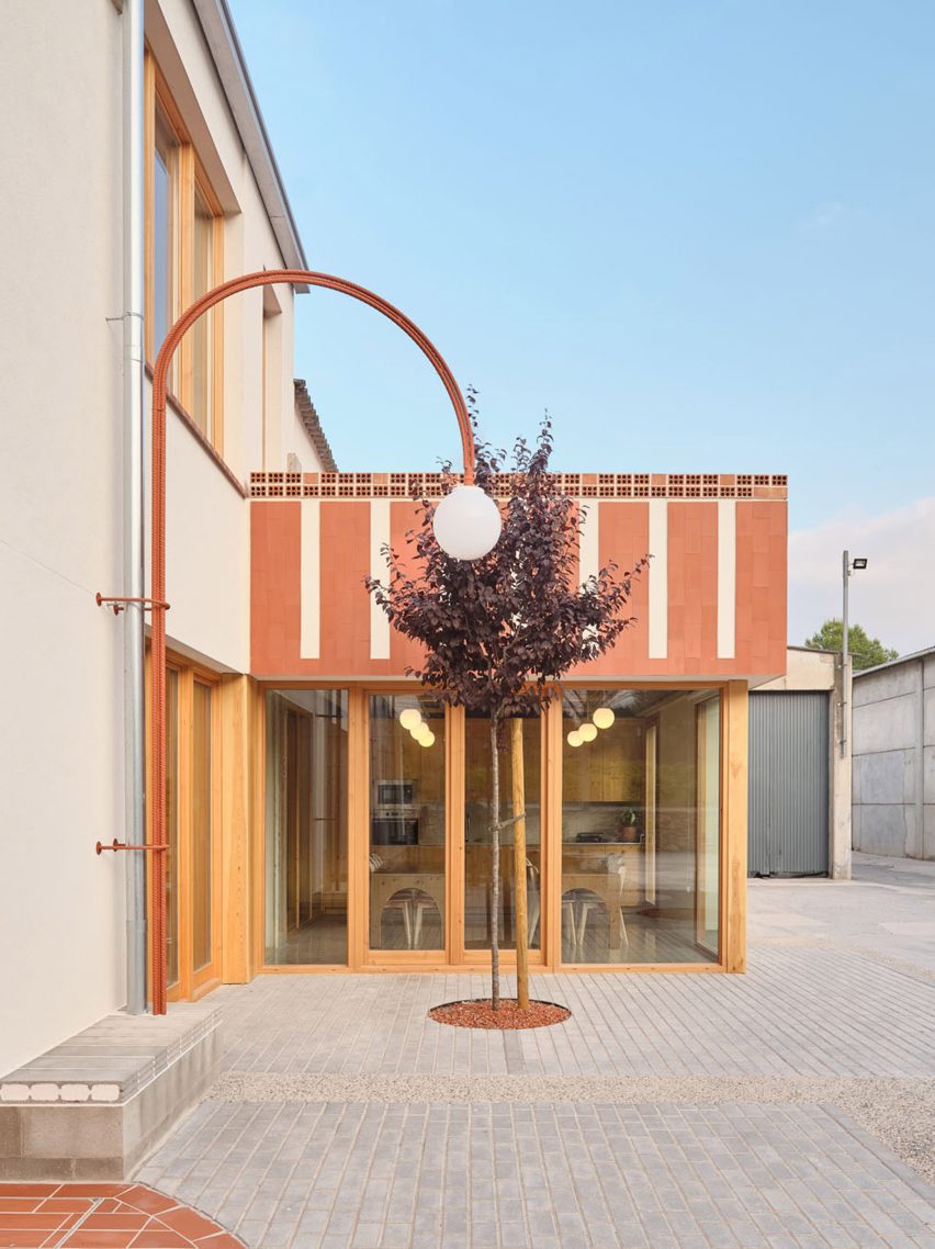 Tuvatextil by NUA arquitectures