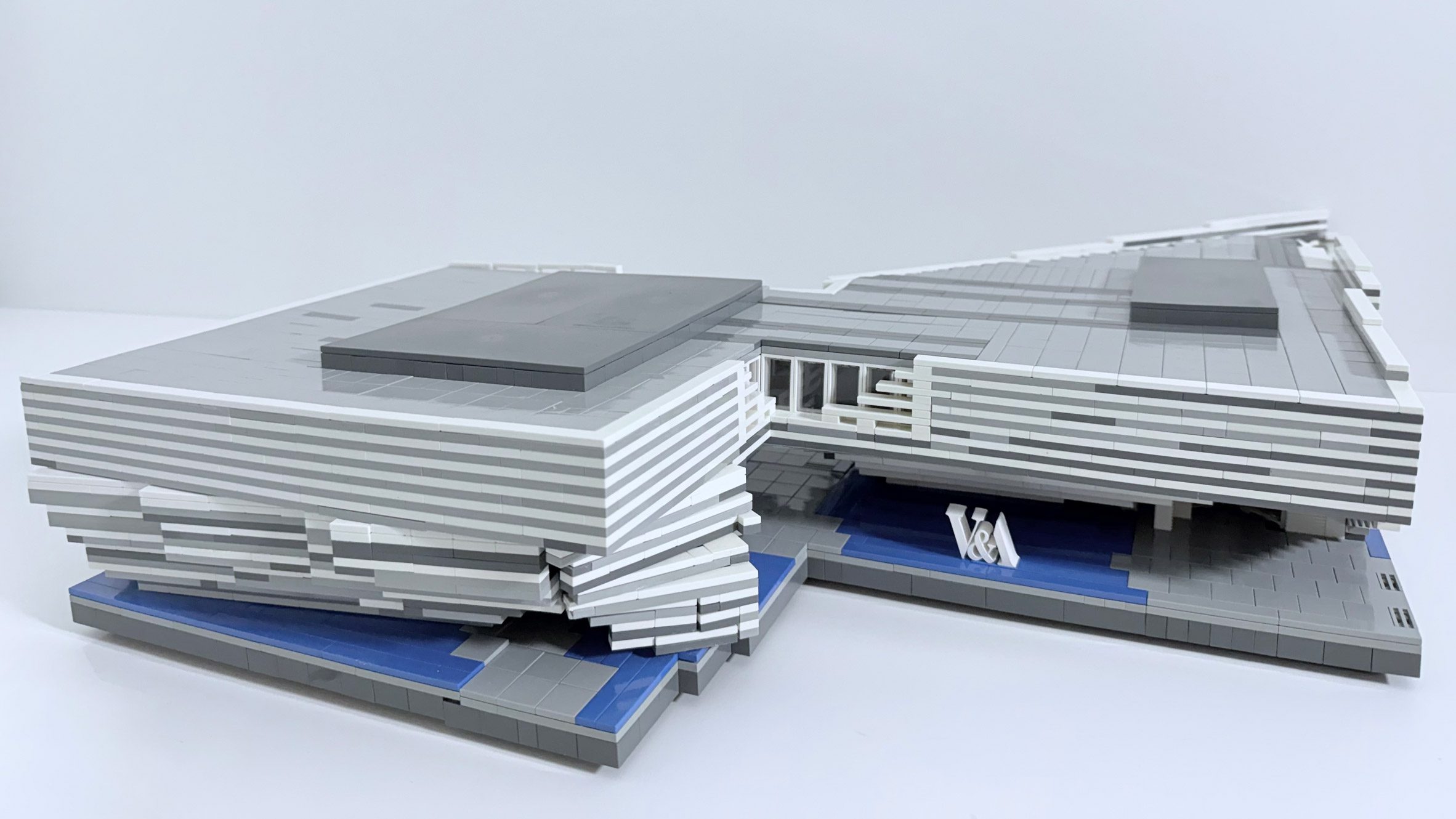 Kengo Kuma backs campaign to turn V&A Dundee into Lego set
