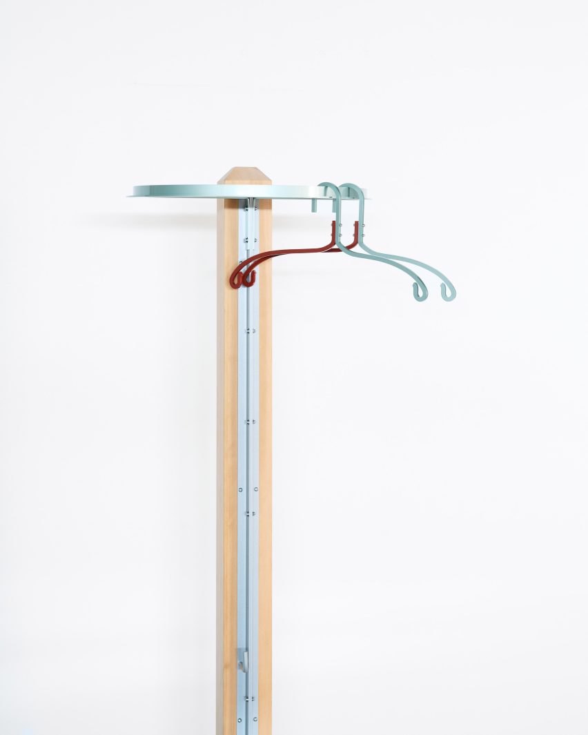 Metal clothes hanger