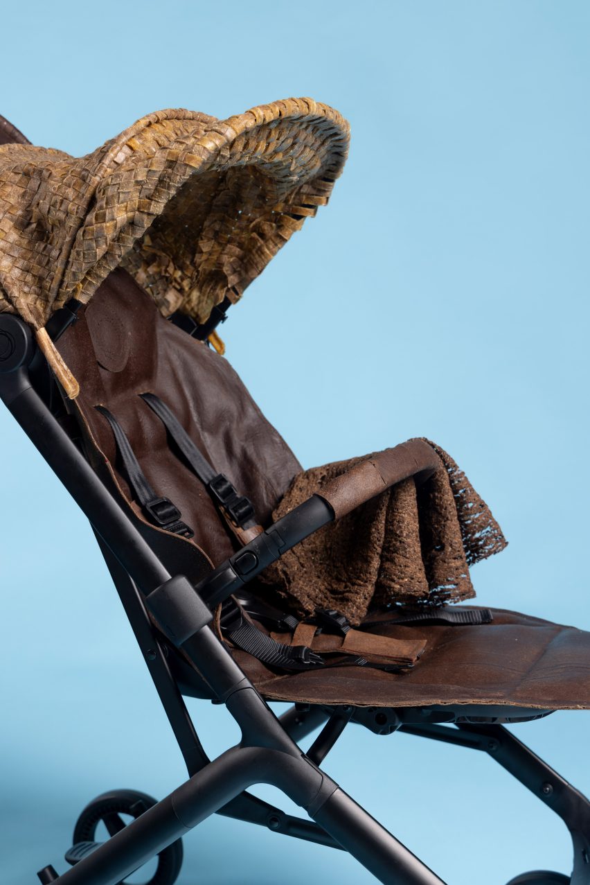 Tar-clad seat cover