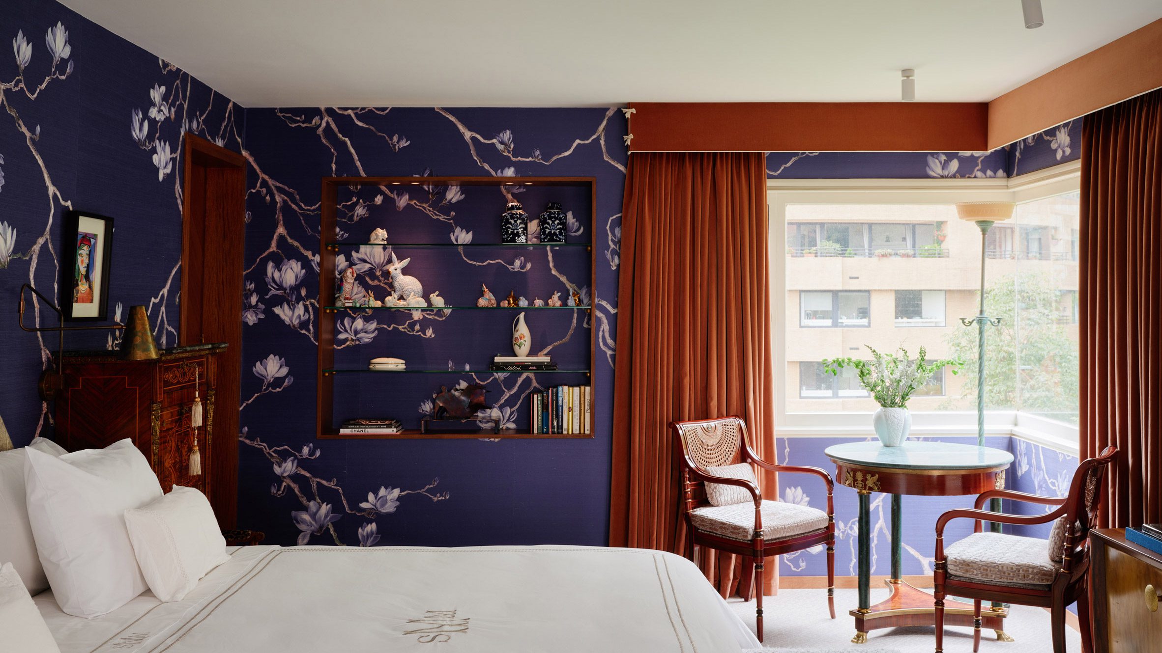 https://static.dezeen.com/uploads/2026/09/bogota-apartment-veronica-mishaan_dezeen_2364_hero.jpg