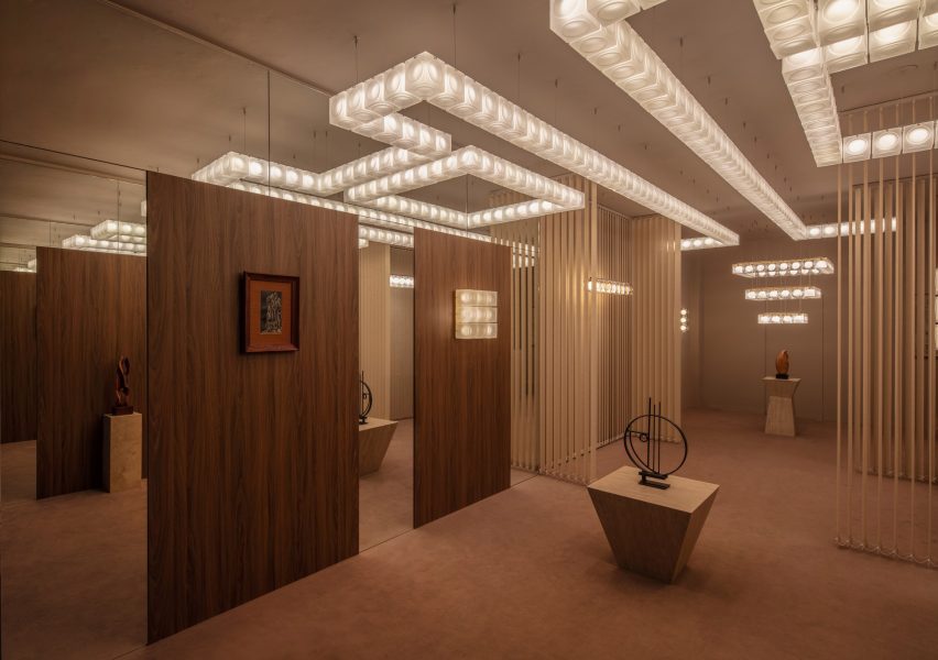 Zig-zagging ceiling lights