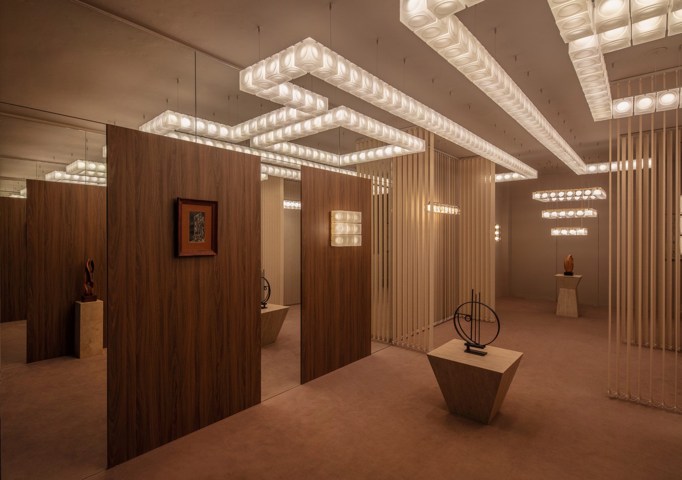 Zig-zagging ceiling lights