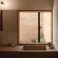 Casa Amona by Colar
