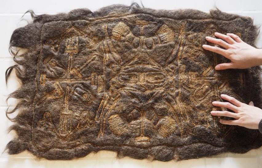 Hair bath mat by Carlotta Talkenberger