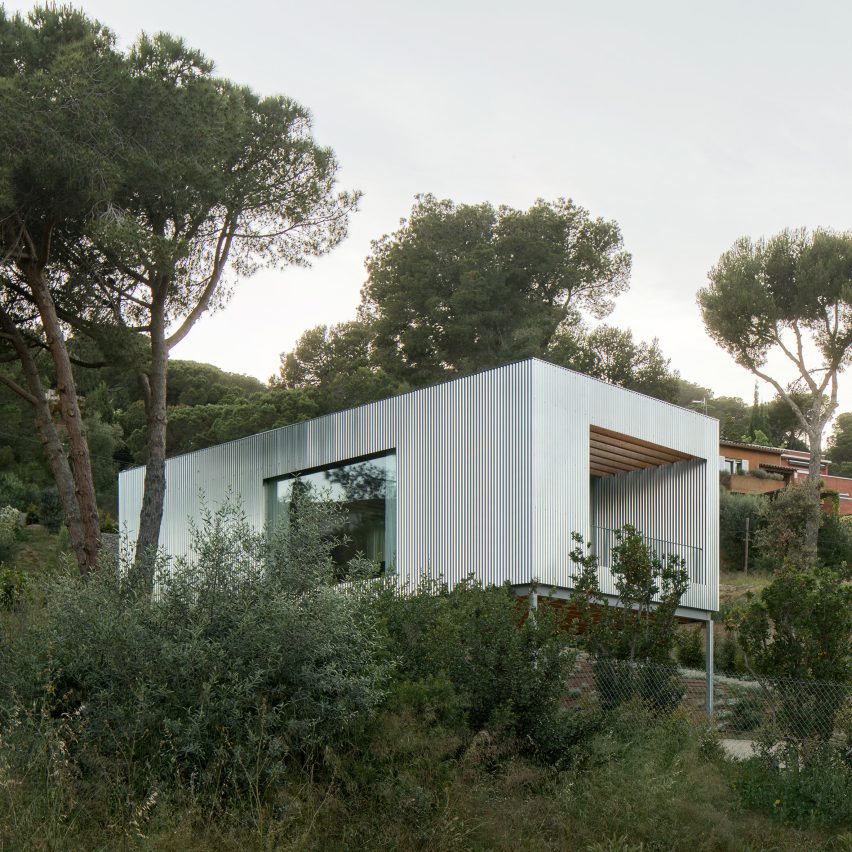 House 144&ordm;, Barcelona, Spain, by Jaime Prous Architects