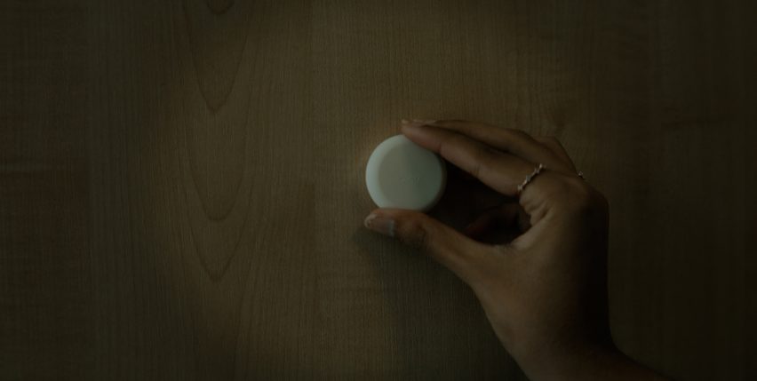 Vibration sensor or SIVO.GO alarm for deaf users