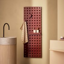 Grid radiator by Elisa Ossino for Tubes