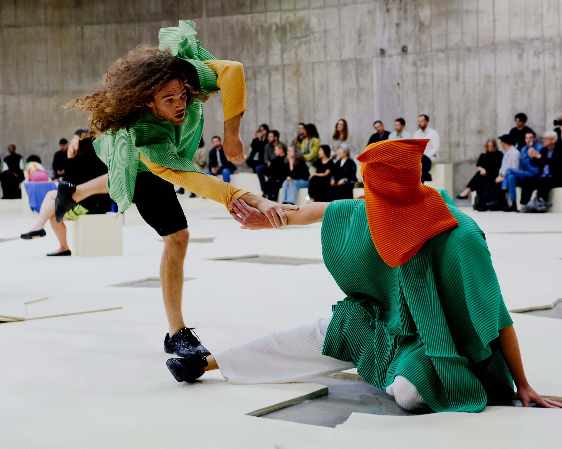 Dancers at Tate Modern