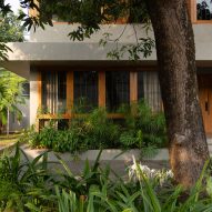 House Beyond the Mango Trees by InLe Architects