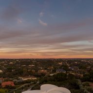 House in Las Rozas by Fran Silvestre Arquitectos