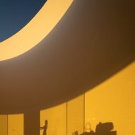 House in Las Rozas by Fran Silvestre Arquitectos