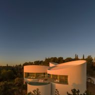 House in Las Rozas by Fran Silvestre Arquitectos