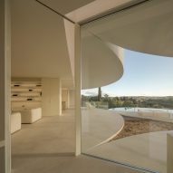 House in Las Rozas by Fran Silvestre Arquitectos