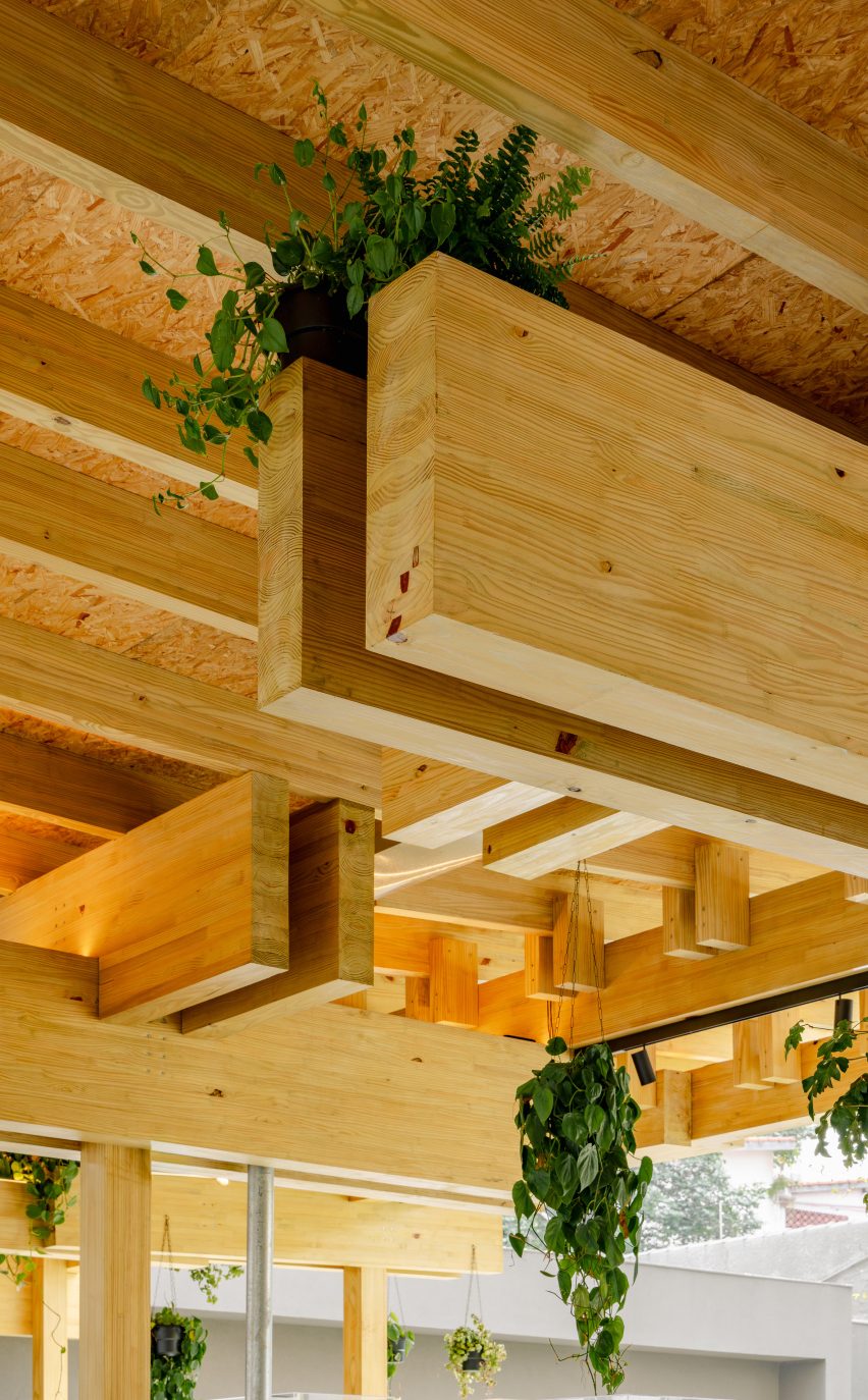 Glulam structure by Architects Office