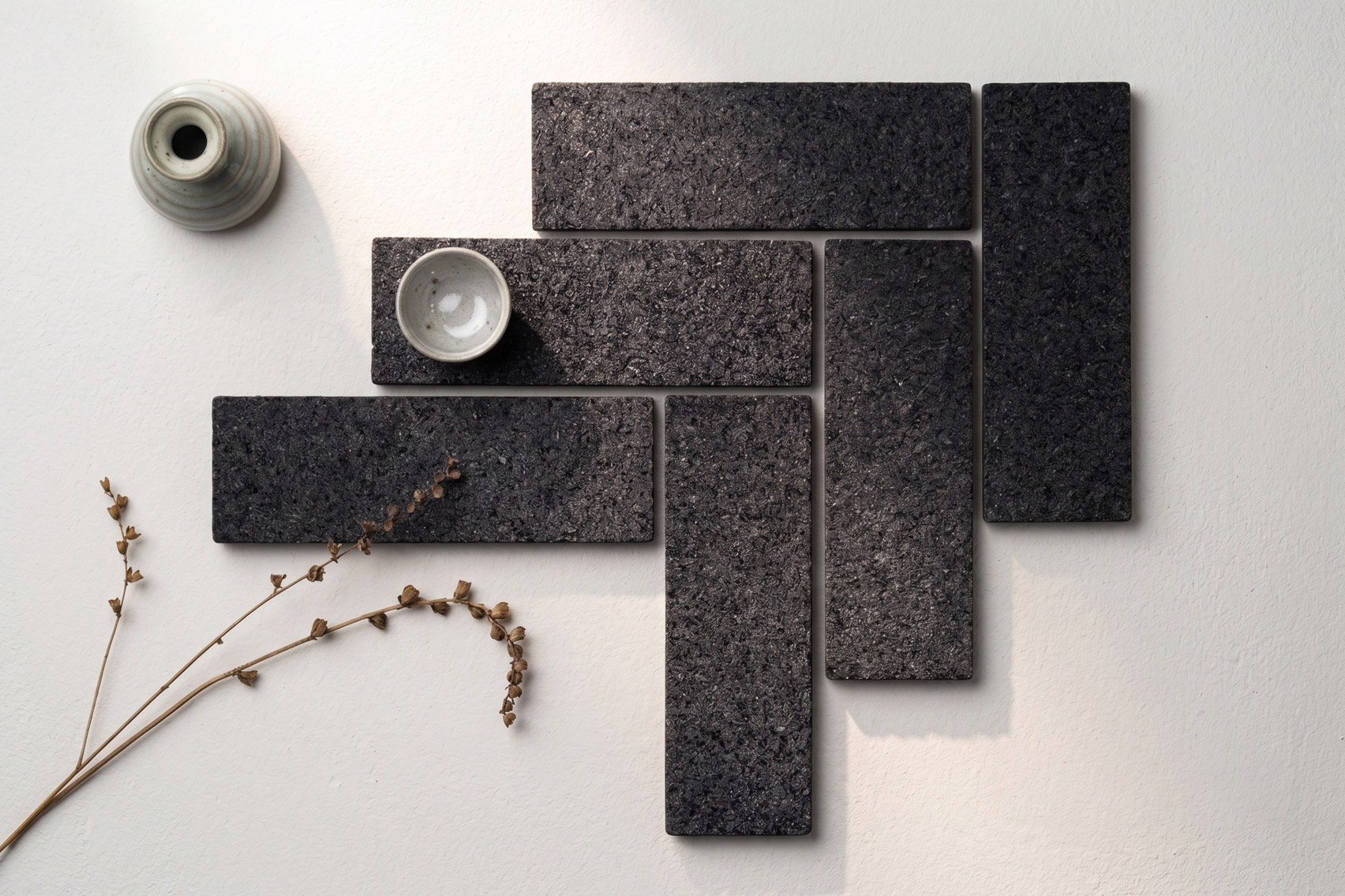 MO6 product imagery