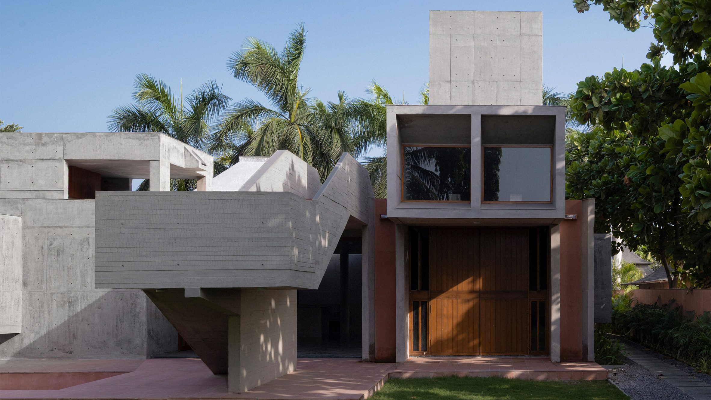 https://static.dezeen.com/uploads/2026/09/monastic-field-roomoor-india_dezeen_2364_hero_0.jpg
