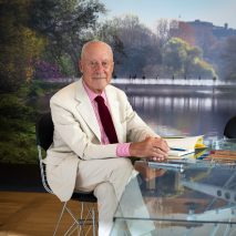 Norman Foster to give keynote speech at Dezeen Awards party