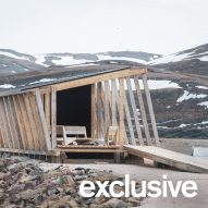Rare Collectiv surrounds Norwegian sauna with timber ribs that "evoke the hull of a ship"