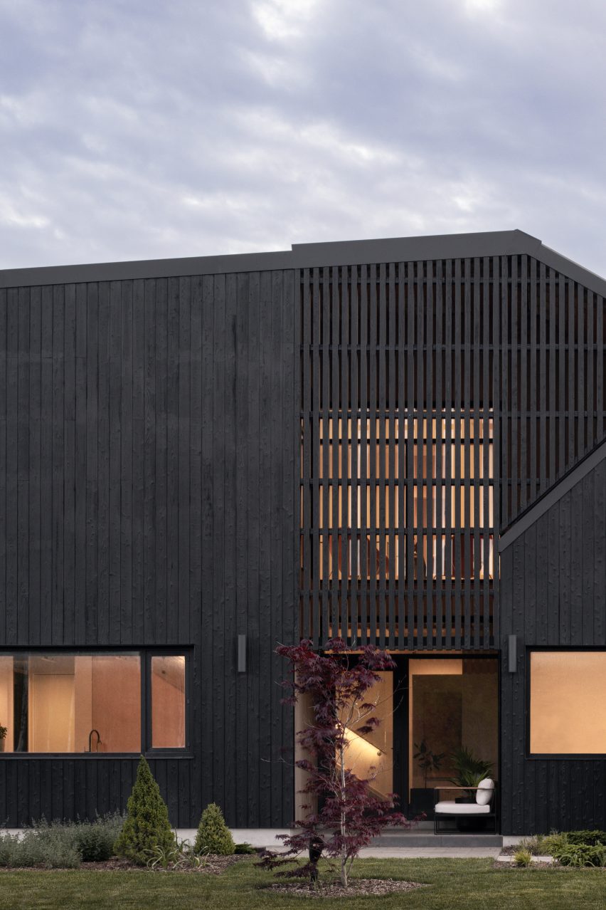 RHAD Architects Two Bay house close up exterior