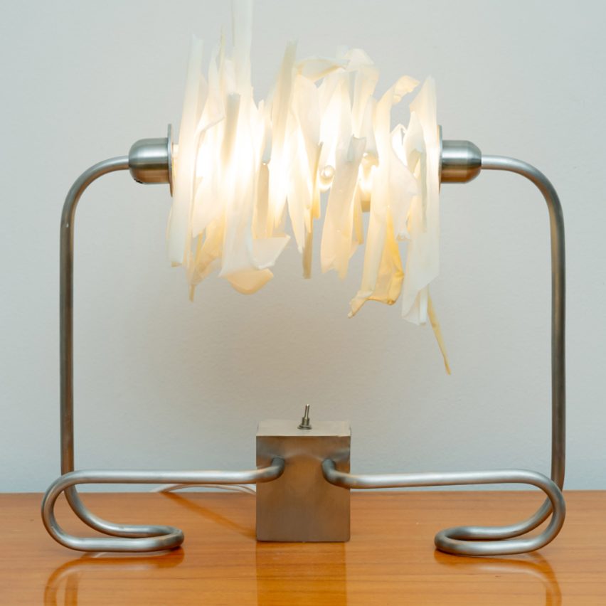 Membrana lamp by Valeria Montero 