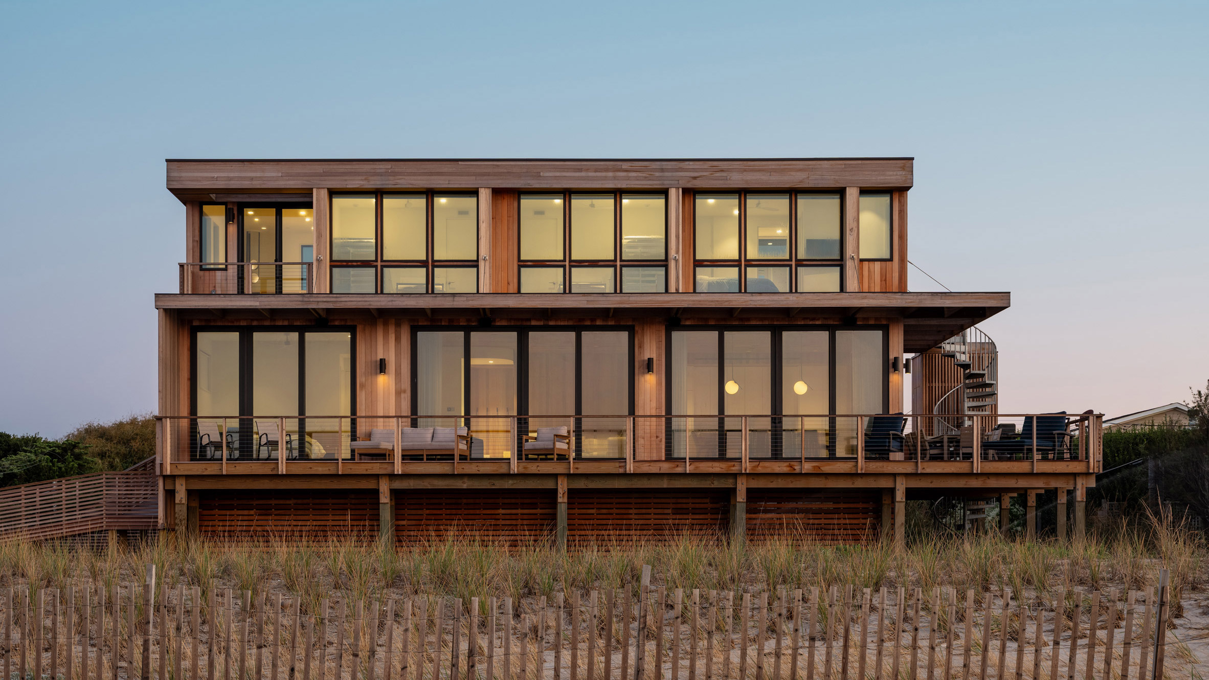 https://static.dezeen.com/uploads/2026/09/surf-road-house-fire-island-coughlin-scheel-architects_dezeen_2364_hero.jpg
