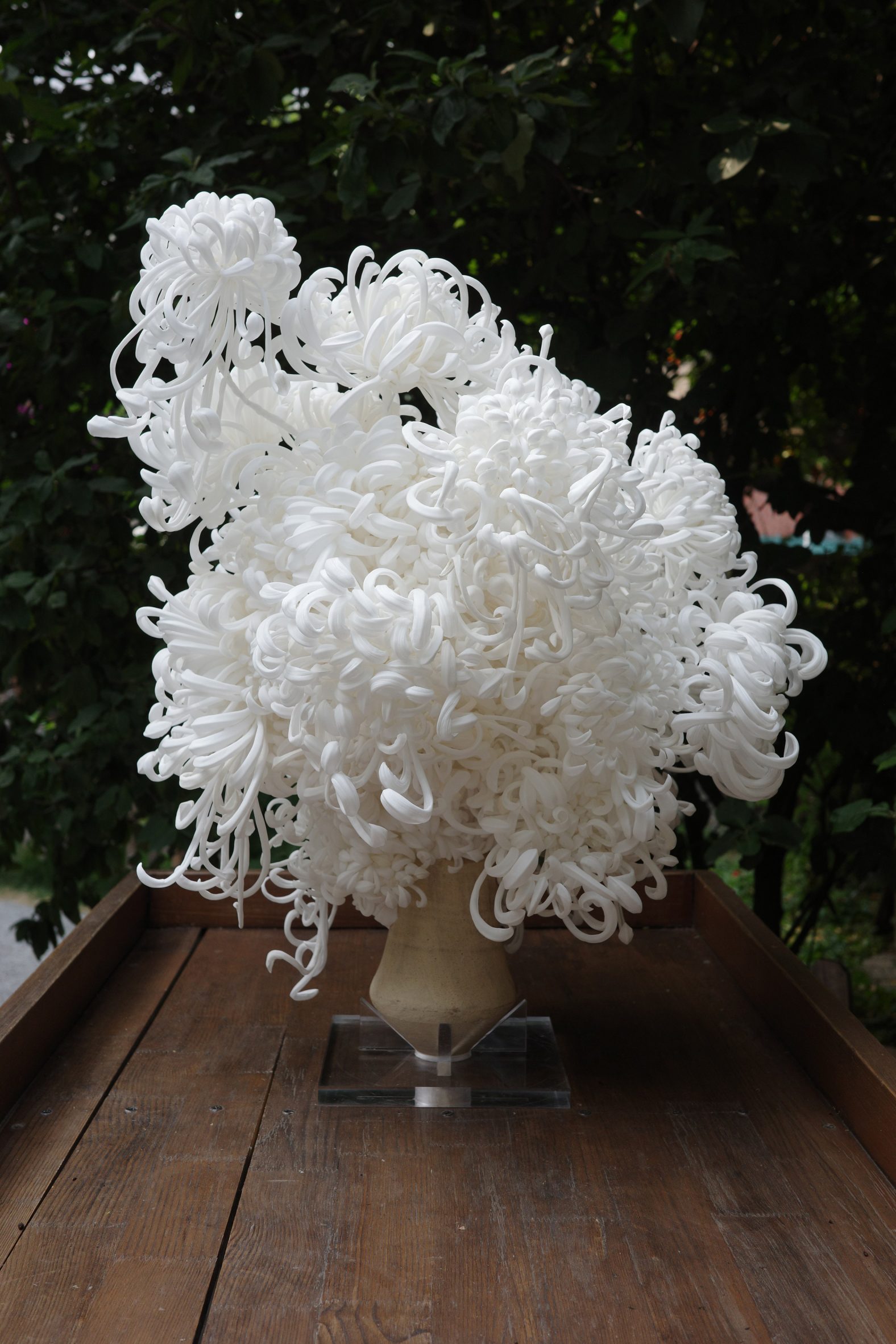 Symbiosis of Chrysanthemums II by Huang Lu