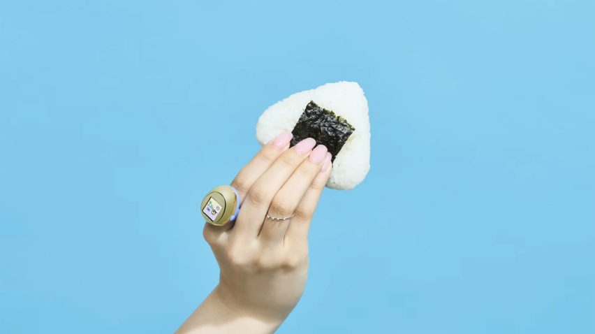 Tamagotchi ring