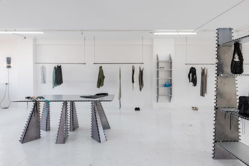 Metal furniture with rivets